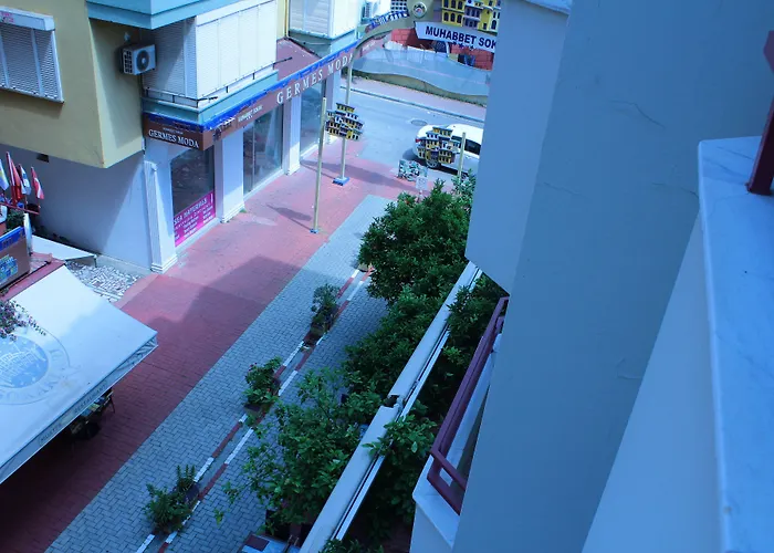 Mola Hotel